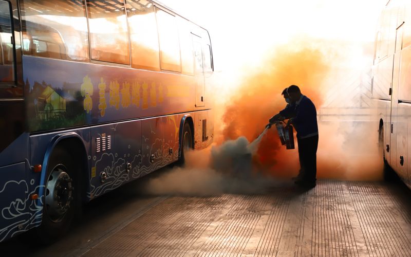 常運(yùn)集團(tuán)開展電動(dòng)車充電站消防應(yīng)急演練