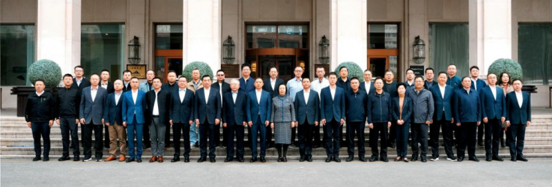 常運(yùn)集團(tuán)參加中國道路運(yùn)輸協(xié)會(huì)客運(yùn)與站場(chǎng)分會(huì)2025年度第一次負(fù)責(zé)人辦公會(huì)議